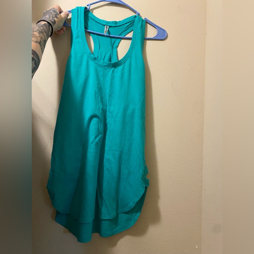Fabletics tank - Picture 2 of 5